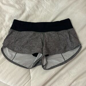 Low rise Lululemon heathered grey speed up shorts 2.5 inch